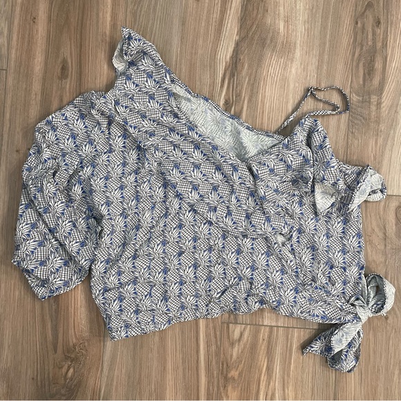 Maeve by Anthropologie one shoulder, blue pineapple, ruffle sleeve crop top - Picture 5 of 5